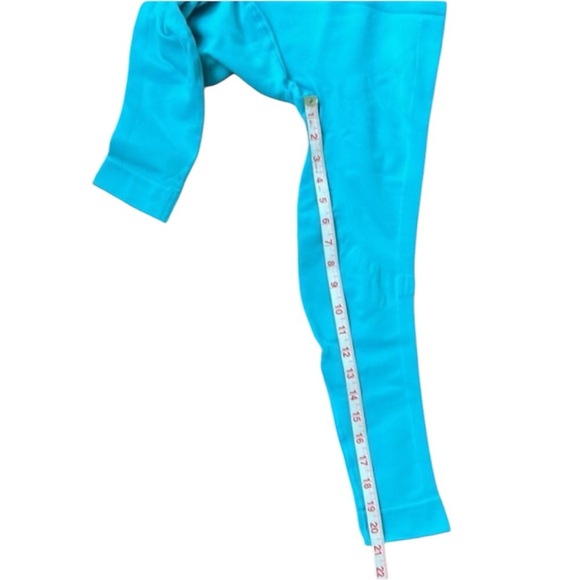 Lululemon Zone Crop (21") Seamless Leggings in Peacock Blue size 4 - Picture 9 of 13